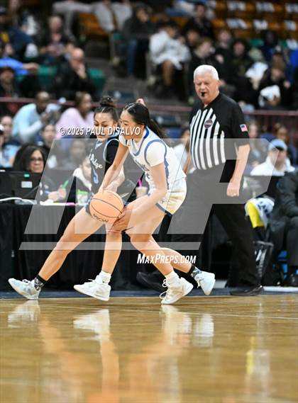 Thumbnail 1 in Riverdale Ridge vs. Highlands Ranch (CHSAA 6A Great 8) photogallery.