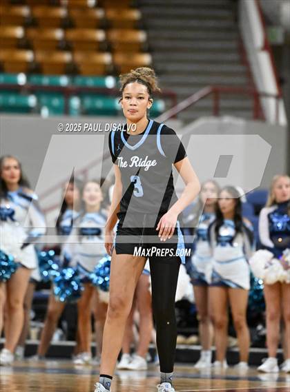 Thumbnail 3 in Riverdale Ridge vs. Highlands Ranch (CHSAA 6A Great 8) photogallery.