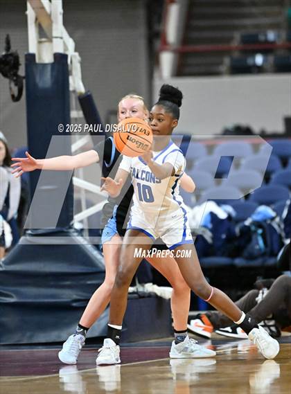 Thumbnail 1 in Riverdale Ridge vs. Highlands Ranch (CHSAA 6A Great 8) photogallery.