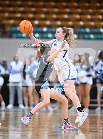 Thumbnail 1 in Riverdale Ridge vs. Highlands Ranch (CHSAA 6A Great 8) photogallery.