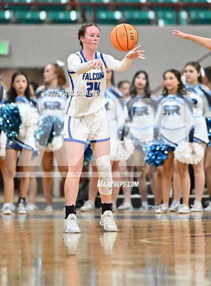 Thumbnail 2 in Riverdale Ridge vs. Highlands Ranch (CHSAA 6A Great 8) photogallery.