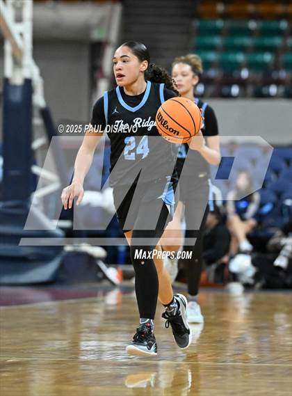 Thumbnail 2 in Riverdale Ridge vs. Highlands Ranch (CHSAA 6A Great 8) photogallery.