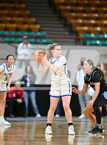 Thumbnail 1 in Riverdale Ridge vs. Highlands Ranch (CHSAA 6A Great 8) photogallery.