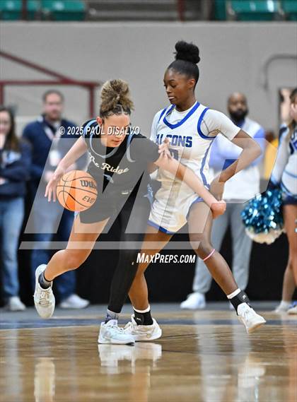 Thumbnail 3 in Riverdale Ridge vs. Highlands Ranch (CHSAA 6A Great 8) photogallery.