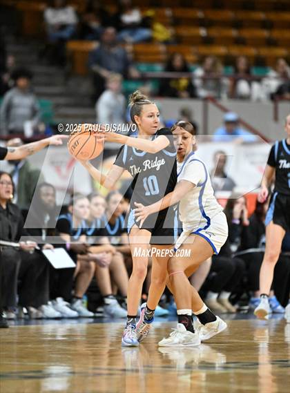 Thumbnail 3 in Riverdale Ridge vs. Highlands Ranch (CHSAA 6A Great 8) photogallery.