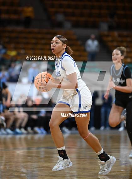 Thumbnail 1 in Riverdale Ridge vs. Highlands Ranch (CHSAA 6A Great 8) photogallery.