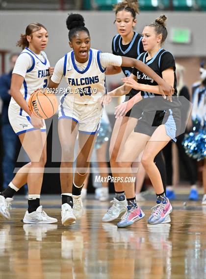 Thumbnail 1 in Riverdale Ridge vs. Highlands Ranch (CHSAA 6A Great 8) photogallery.