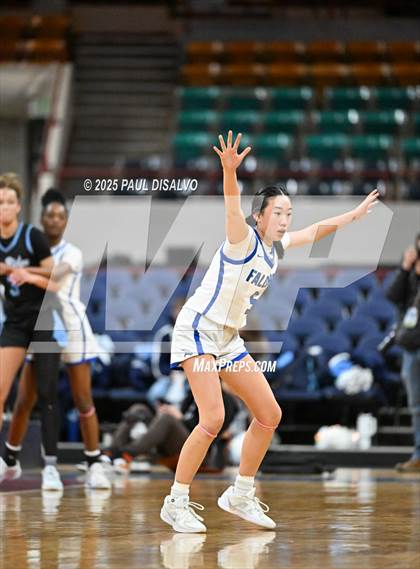 Thumbnail 2 in Riverdale Ridge vs. Highlands Ranch (CHSAA 6A Great 8) photogallery.