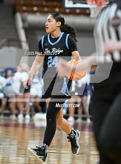 Thumbnail 2 in Riverdale Ridge vs. Highlands Ranch (CHSAA 6A Great 8) photogallery.
