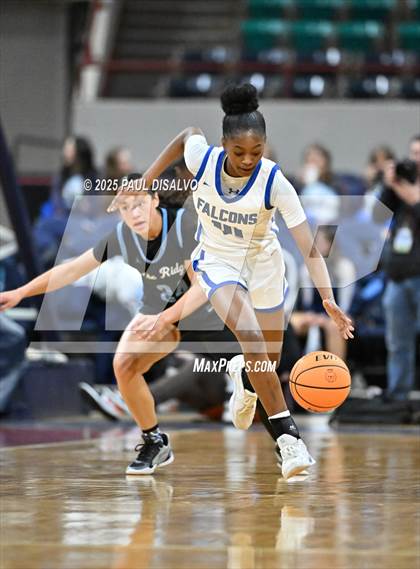 Thumbnail 2 in Riverdale Ridge vs. Highlands Ranch (CHSAA 6A Great 8) photogallery.
