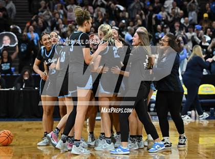 Thumbnail 2 in Riverdale Ridge vs. Highlands Ranch (CHSAA 6A Great 8) photogallery.
