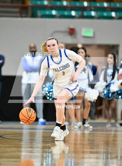 Thumbnail 1 in Riverdale Ridge vs. Highlands Ranch (CHSAA 6A Great 8) photogallery.