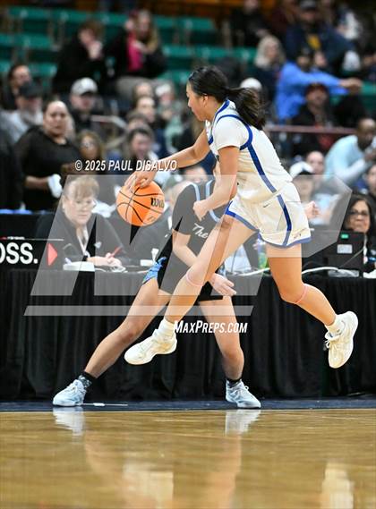 Thumbnail 1 in Riverdale Ridge vs. Highlands Ranch (CHSAA 6A Great 8) photogallery.