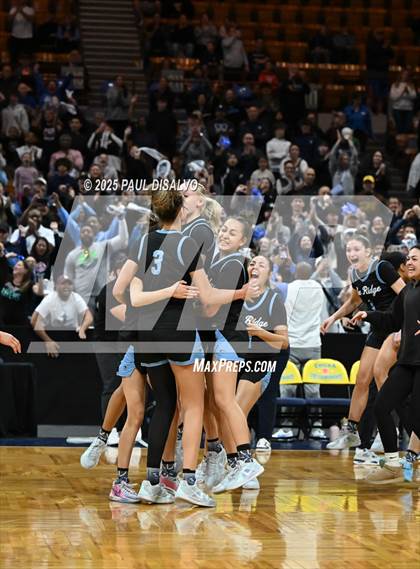 Thumbnail 3 in Riverdale Ridge vs. Highlands Ranch (CHSAA 6A Great 8) photogallery.
