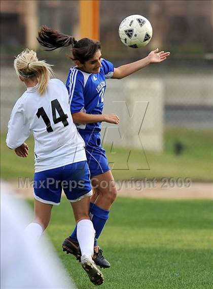 Thumbnail 1 in Los Altos @ Charter Oak photogallery.