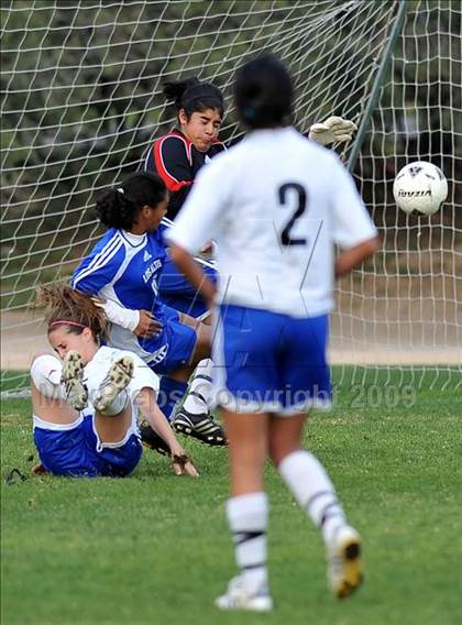 Thumbnail 3 in Los Altos @ Charter Oak photogallery.