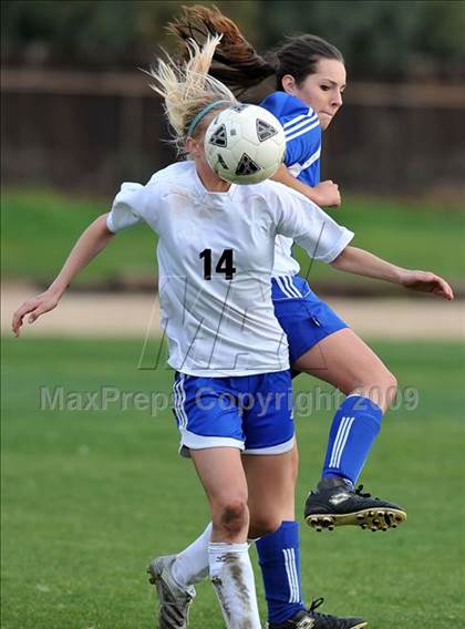 Thumbnail 1 in Los Altos @ Charter Oak photogallery.