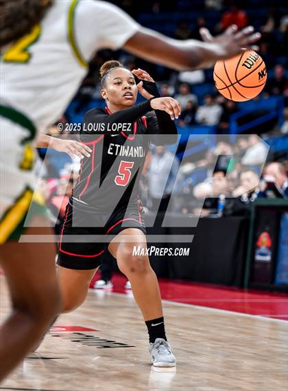 Thumbnail 1 in Etiwanda @ Ontario Christian (CIF SS Open DIV Championship) photogallery.
