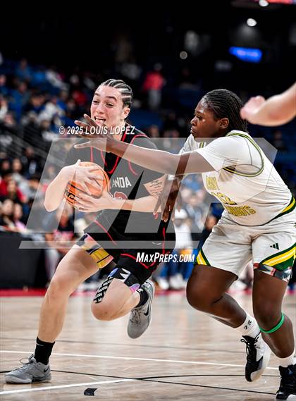 Thumbnail 1 in Etiwanda @ Ontario Christian (CIF SS Open DIV Championship) photogallery.