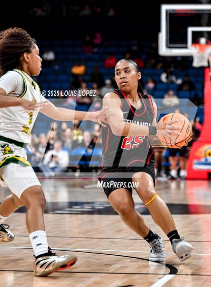 Thumbnail 1 in Etiwanda @ Ontario Christian (CIF SS Open DIV Championship) photogallery.