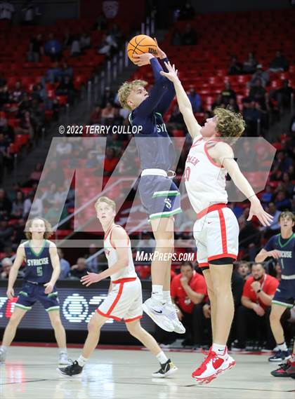 Thumbnail 1 in Syracuse vs. American Fork (UHSAA 6A Quarterfinal) photogallery.