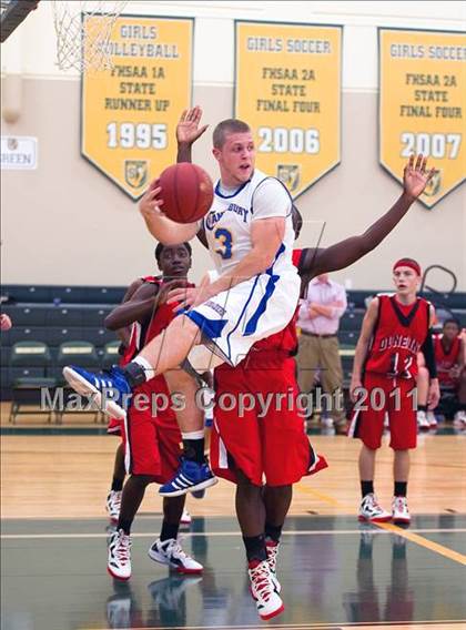 Thumbnail 1 in Canterbury vs Dunedin (Park Holiday Tournament) photogallery.