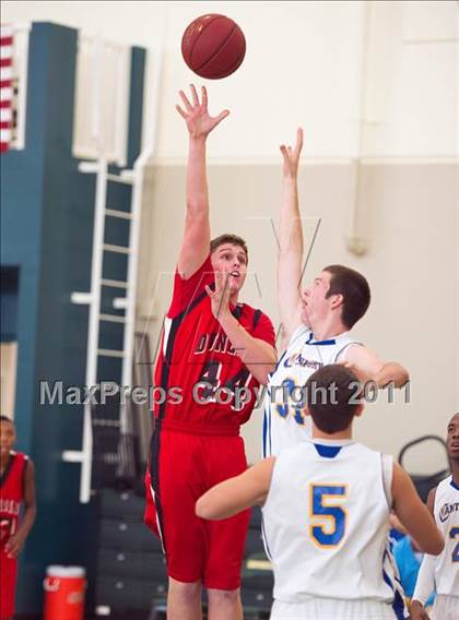 Thumbnail 2 in Canterbury vs Dunedin (Park Holiday Tournament) photogallery.