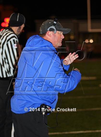 Thumbnail 1 in Winnsboro vs. Sabine (UIL 3A Bi-District Playoff) photogallery.