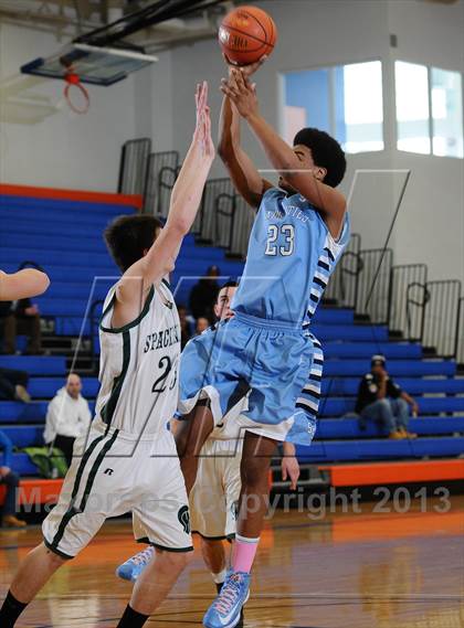 Thumbnail 3 in Saugerties vs. Spackenkill photogallery.