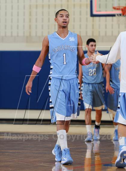 Thumbnail 1 in Saugerties vs. Spackenkill photogallery.