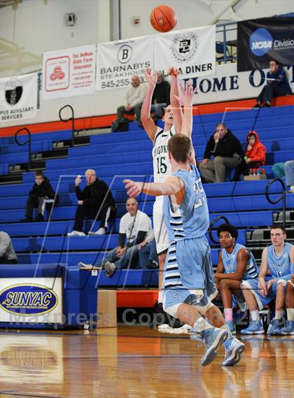 Thumbnail 1 in Saugerties vs. Spackenkill photogallery.