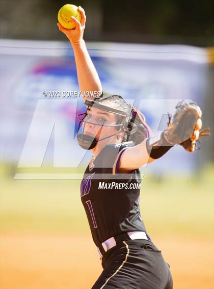 Thumbnail 1 in East Coweta vs Buford (GHSA 7A State Championship) photogallery.