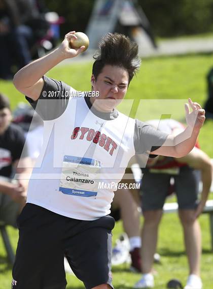 Thumbnail 3 in 50th Annual Loucks Games (Men's Shot Put) photogallery.