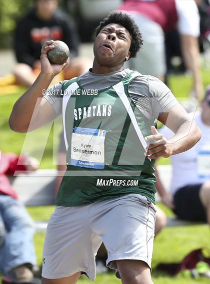 Thumbnail 2 in 50th Annual Loucks Games (Men's Shot Put) photogallery.