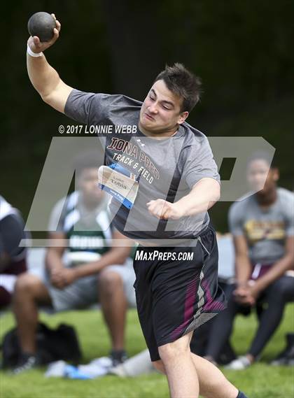 Thumbnail 2 in 50th Annual Loucks Games (Men's Shot Put) photogallery.