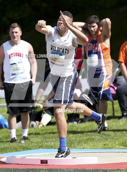 Thumbnail 3 in 50th Annual Loucks Games (Men's Shot Put) photogallery.