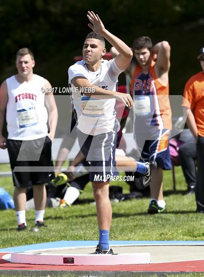Thumbnail 1 in 50th Annual Loucks Games (Men's Shot Put) photogallery.