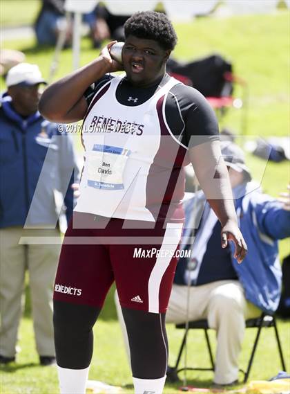 Thumbnail 1 in 50th Annual Loucks Games (Men's Shot Put) photogallery.