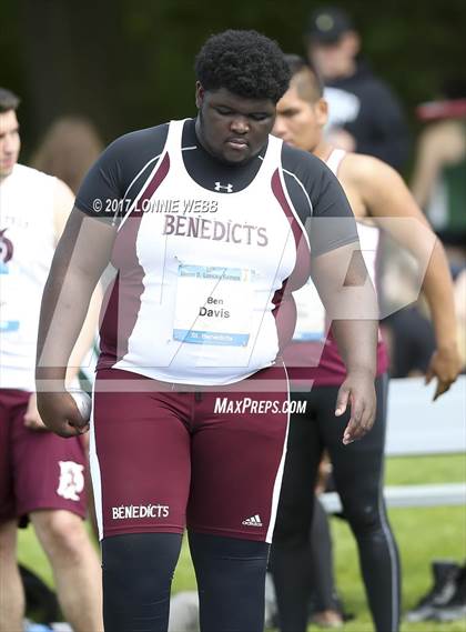 Thumbnail 2 in 50th Annual Loucks Games (Men's Shot Put) photogallery.