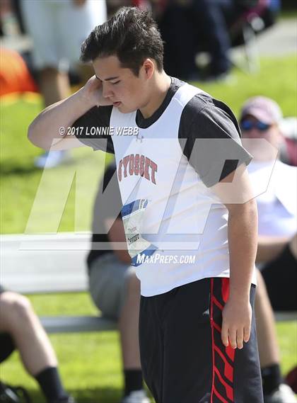 Thumbnail 1 in 50th Annual Loucks Games (Men's Shot Put) photogallery.