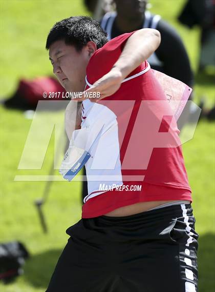 Thumbnail 3 in 50th Annual Loucks Games (Men's Shot Put) photogallery.