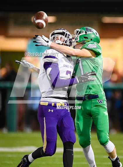 Thumbnail 3 in Lake Stevens @ Woodinville (WIAA 4A Semifinal) photogallery.