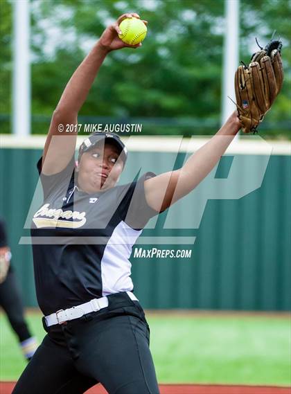 Thumbnail 2 in Forney vs. The Colony (UIL 5A Regional Final) photogallery.