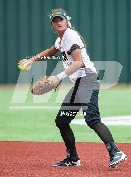 Thumbnail 1 in Forney vs. The Colony (UIL 5A Regional Final) photogallery.