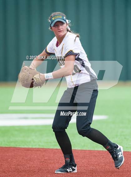 Thumbnail 3 in Forney vs. The Colony (UIL 5A Regional Final) photogallery.