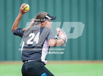 Thumbnail 3 in Forney vs. The Colony (UIL 5A Regional Final) photogallery.