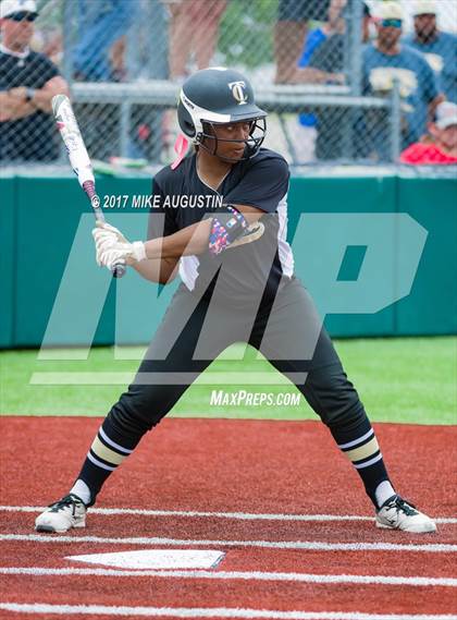 Thumbnail 2 in Forney vs. The Colony (UIL 5A Regional Final) photogallery.