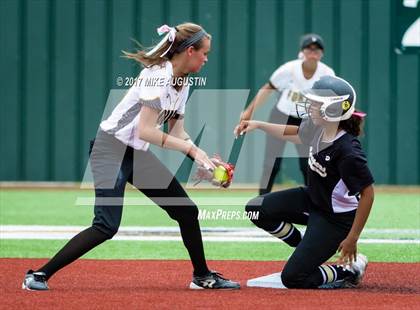 Thumbnail 3 in Forney vs. The Colony (UIL 5A Regional Final) photogallery.