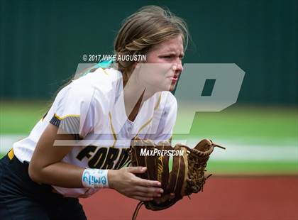 Thumbnail 1 in Forney vs. The Colony (UIL 5A Regional Final) photogallery.