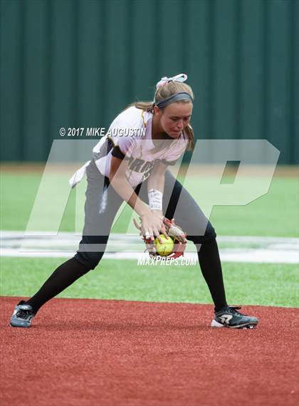Thumbnail 3 in Forney vs. The Colony (UIL 5A Regional Final) photogallery.